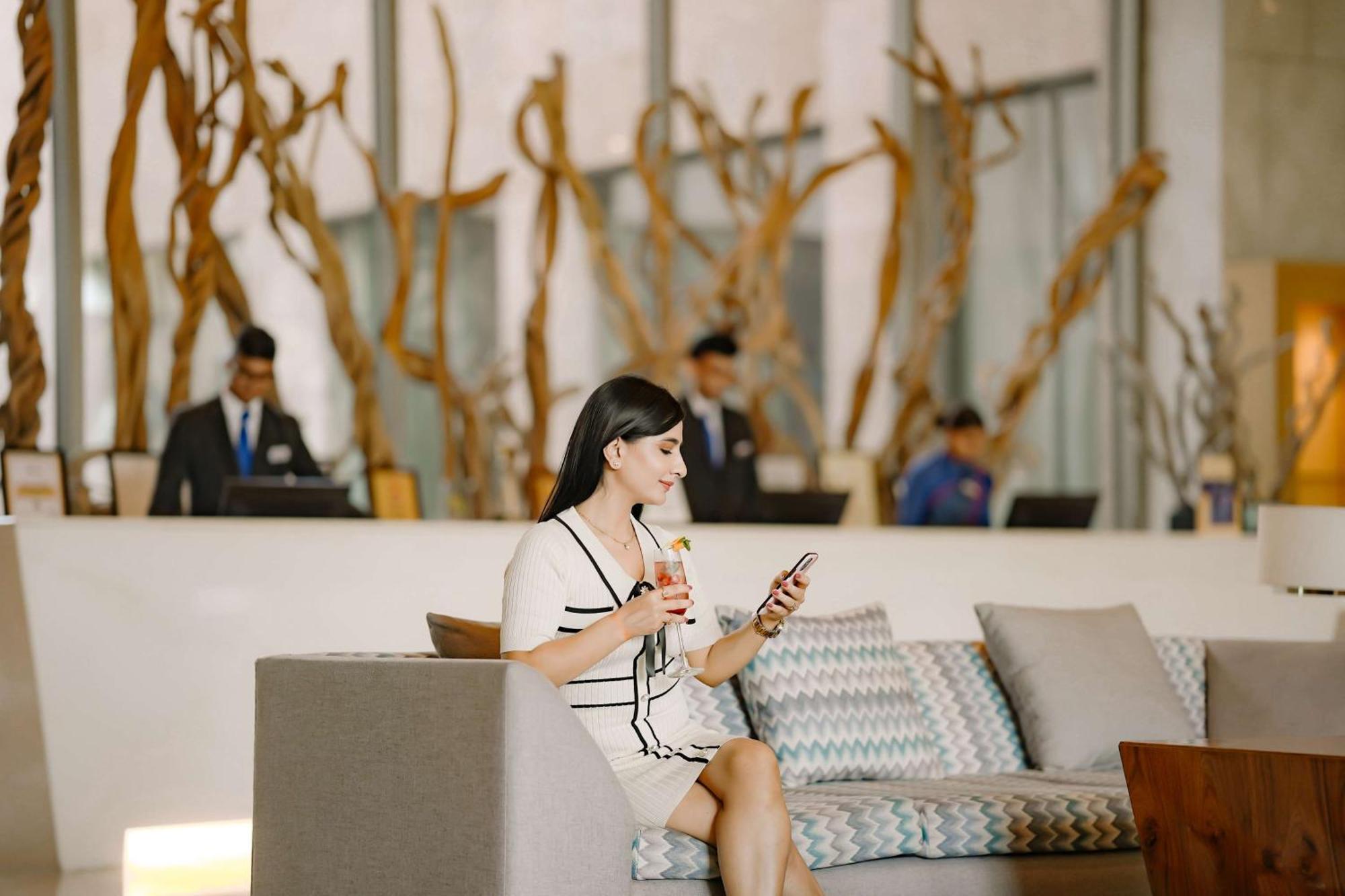 Radisson Blu Hotel Amritsar Extérieur photo Lobby